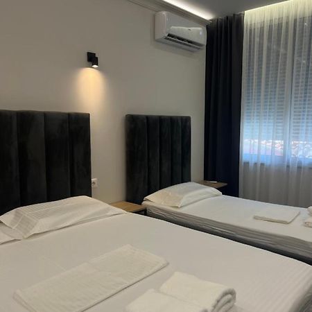 Checkpoint Tirana Apartments Eksteriør bilde