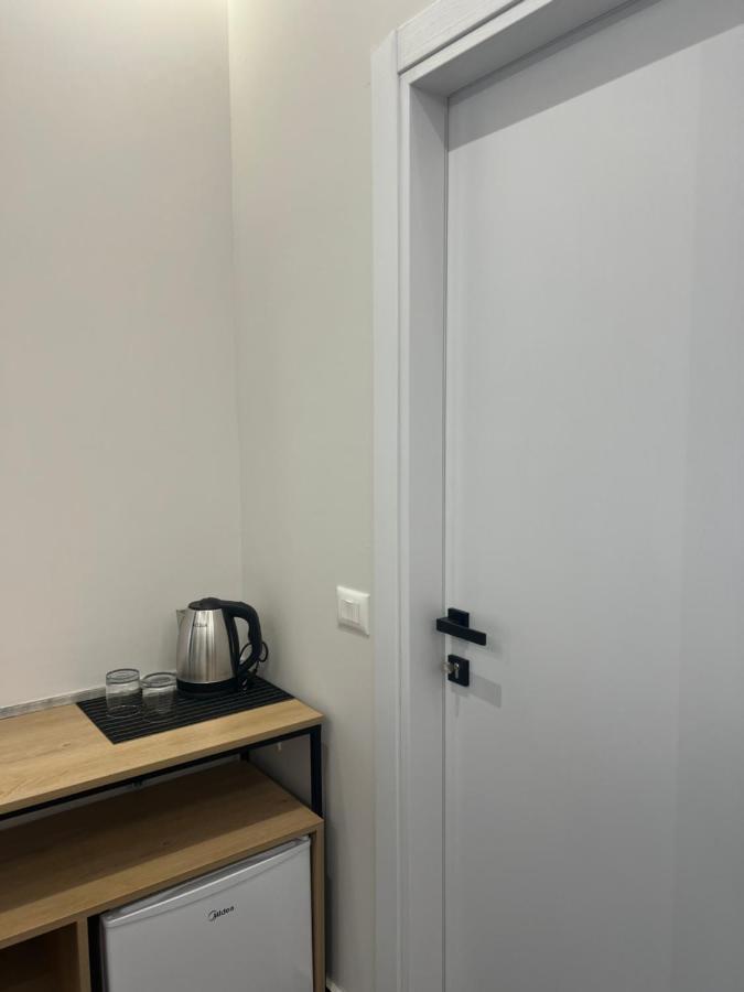 Checkpoint Tirana Apartments Eksteriør bilde