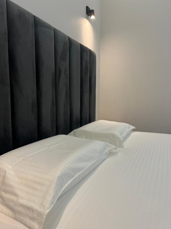 Checkpoint Tirana Apartments Eksteriør bilde