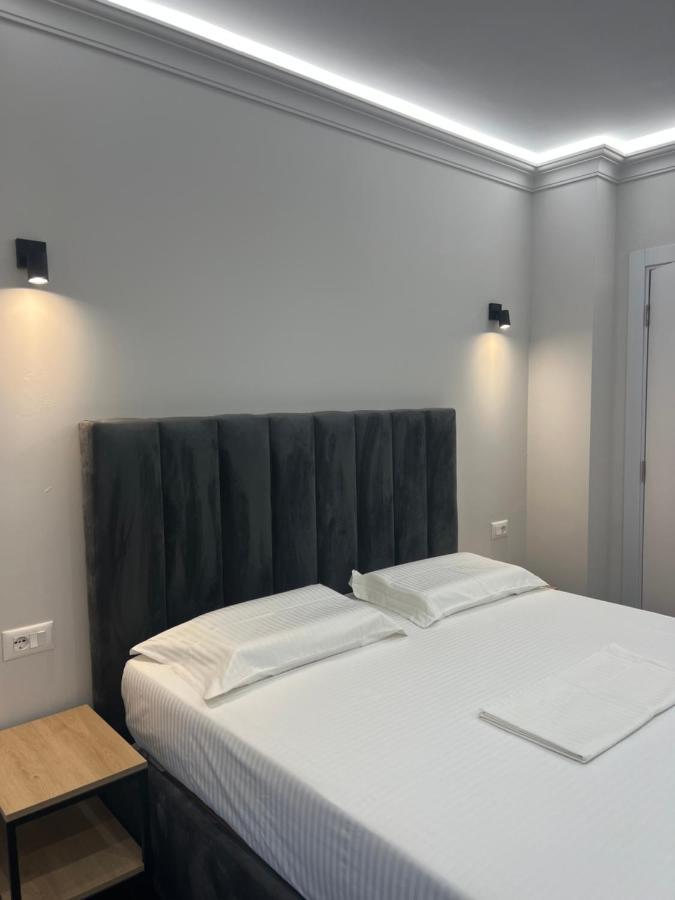 Checkpoint Tirana Apartments Eksteriør bilde